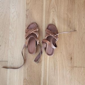 Spell alexa sandals